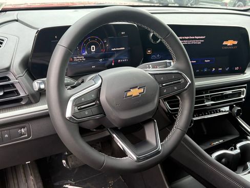 New 2026 Chevrolet Traverse LT w/ Driver Confidence Package image 17