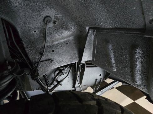 Used 2004 Land Rover Discovery SE image 19