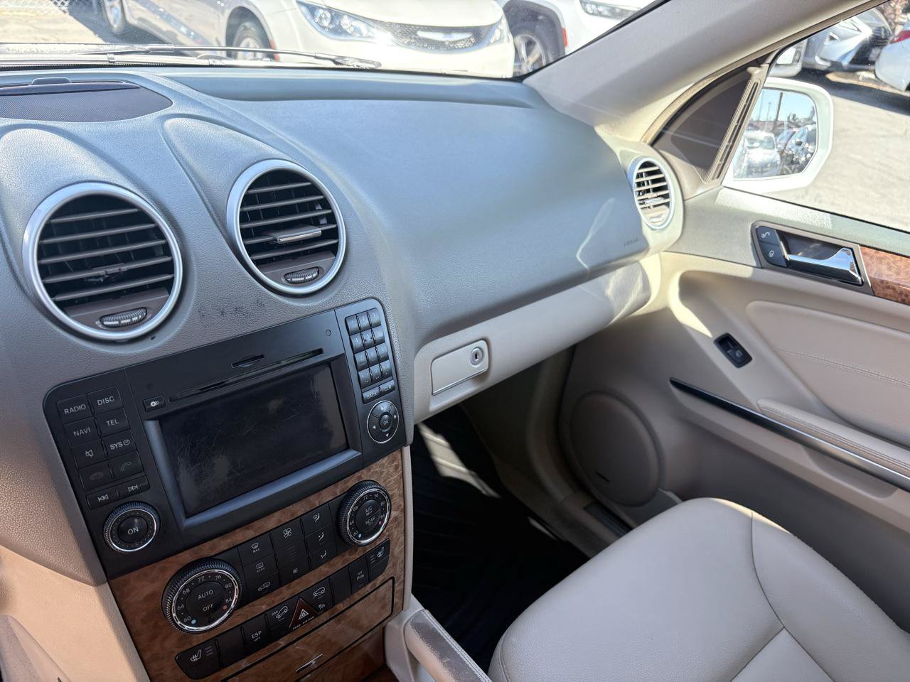 Used 2009 Mercedes-Benz ML 350 4MATIC image 9