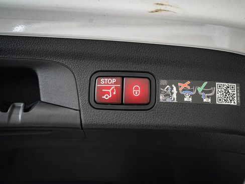 New 2026 Mercedes-Benz GLE 350 4MATIC image 18