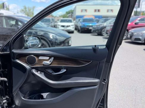 Used 2017 Mercedes-Benz GLC 300 4MATIC image 30