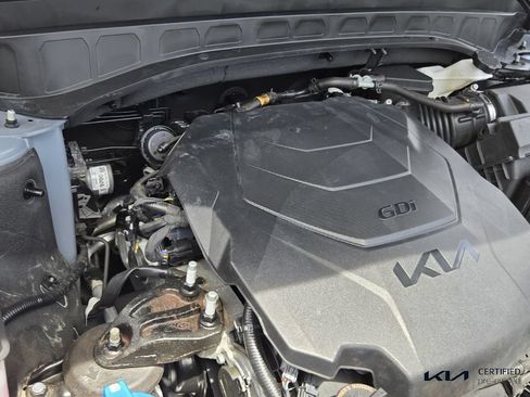 Certified 2023 Kia Telluride EX w/ EX Captain's Chair Package FWD image 18