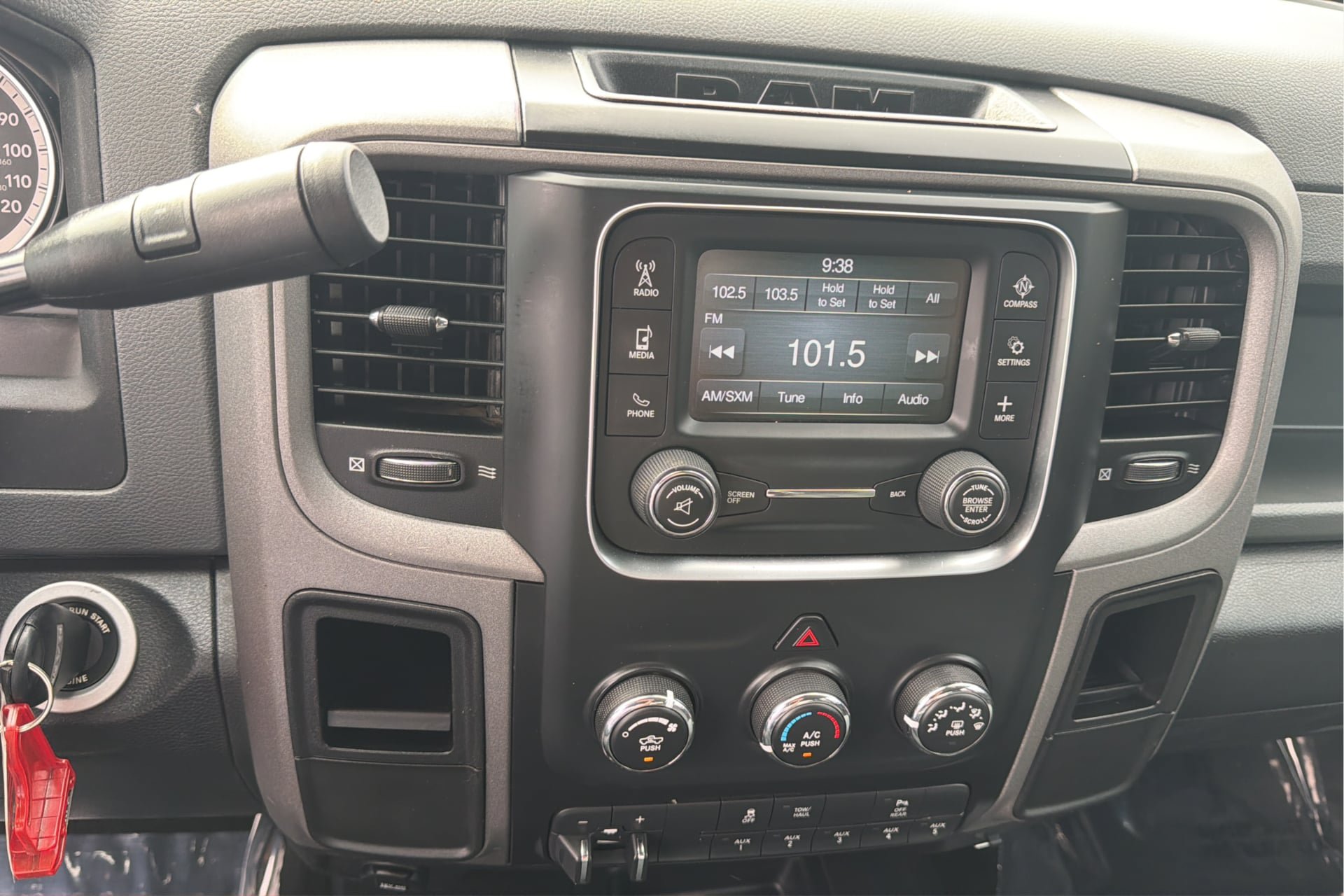 Used 2016 RAM 2500 Tradesman w/ Chrome Appearance Group AWD/4WD image 23