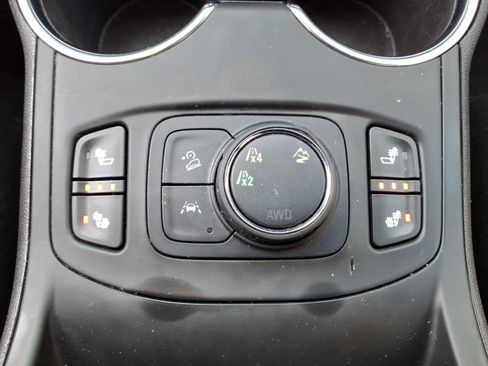 Certified 2024 GMC Terrain SLE w/ Driver Convenience Package image 16