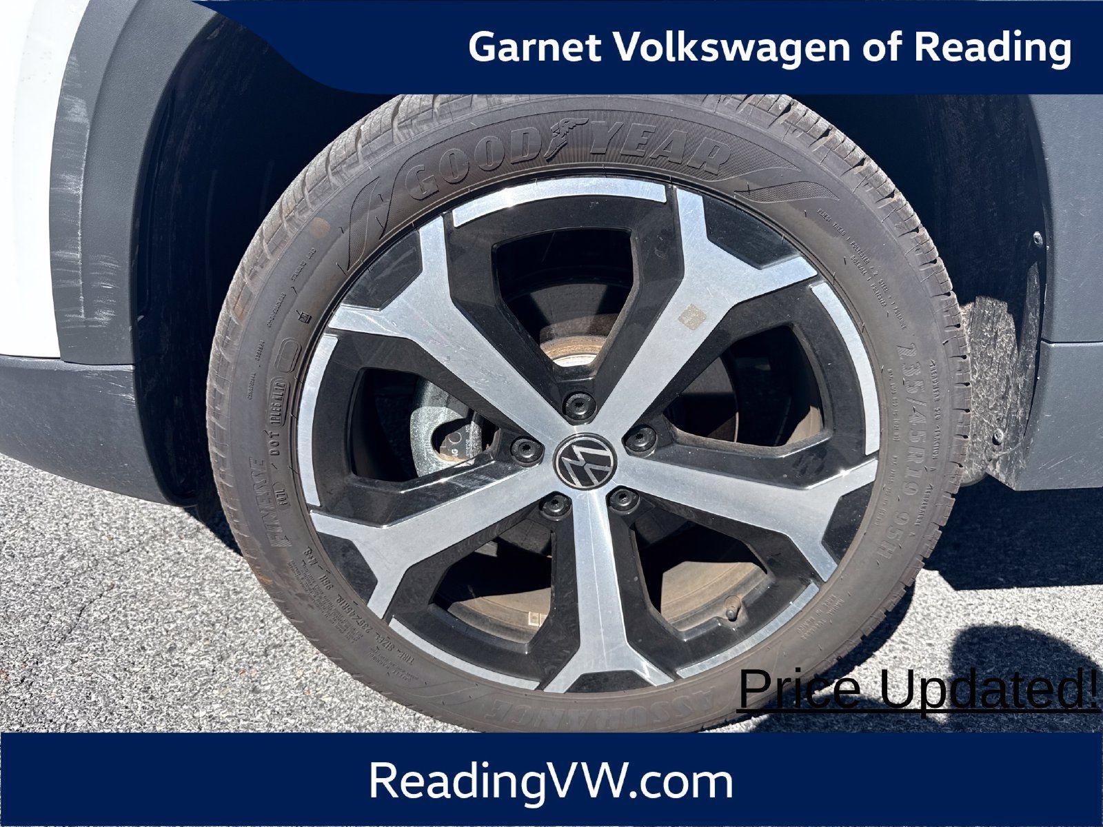 Used 2025 Volkswagen Taos SEL AWD/4WD image 9