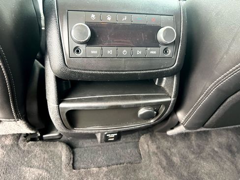 Used 2016 GMC Acadia SLT image 24