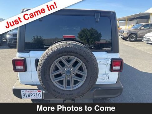 Used 2025 Jeep Wrangler Sport AWD/4WD image 4