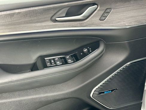 Used 2023 Jeep Grand Cherokee Overland image 27