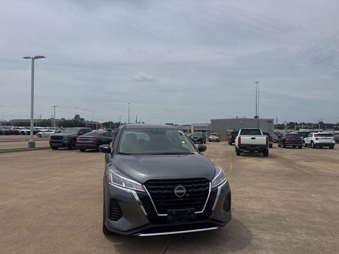 Certified 2024 Nissan Kicks S FWD image 2