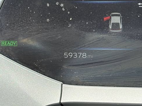 Certified 2024 Toyota Prius XLE FWD image 35