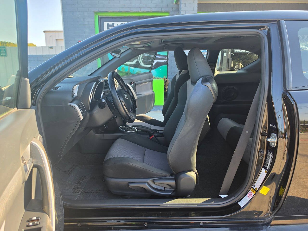 Used 2016 Scion tC FWD image 17