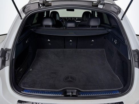 Used 2026 Mercedes-Benz GLC 300 image 23