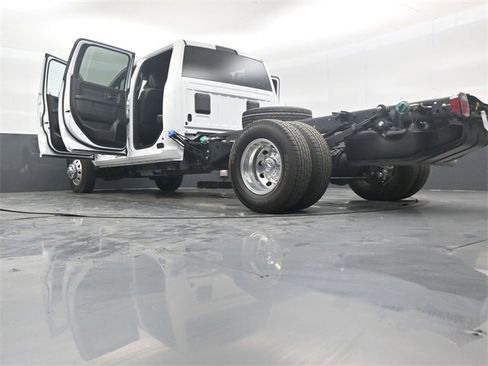 New 2026 RAM 3500 Tradesman w/ Chrome Appearance Group image 52