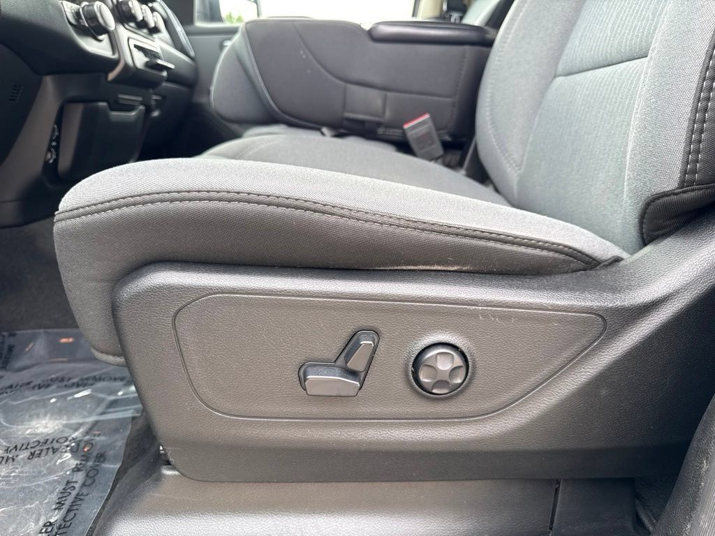 Used 2020 RAM 1500 Big Horn AWD/4WD image 26