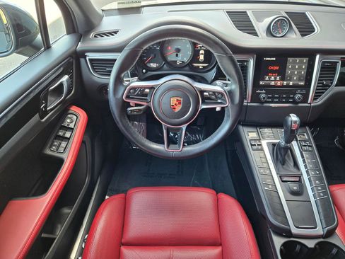 Used 2018 Porsche Macan S AWD/4WD image 14
