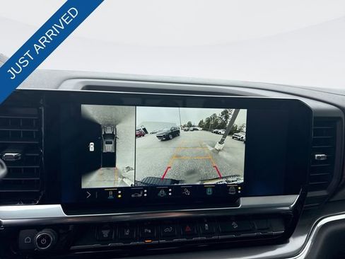 Used 2024 Chevrolet Silverado 2500 High Country w/ High Country Premium Package image 17