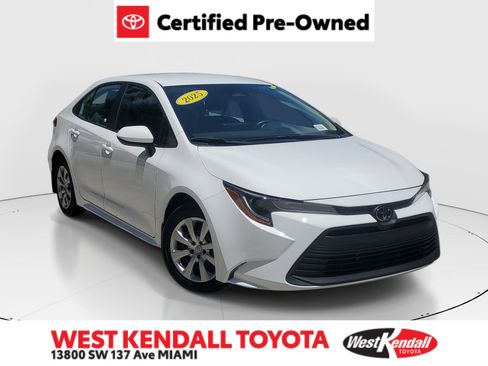 Certified 2025 Toyota Corolla LE FWD image 1