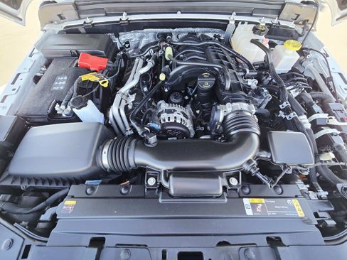 Used 2024 Jeep Gladiator Sport image 18