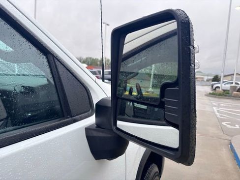 Used 2025 Chevrolet Silverado 2500 LT AWD/4WD image 12