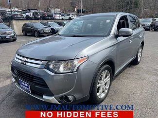 Used 2015 Mitsubishi Outlander SE video 1