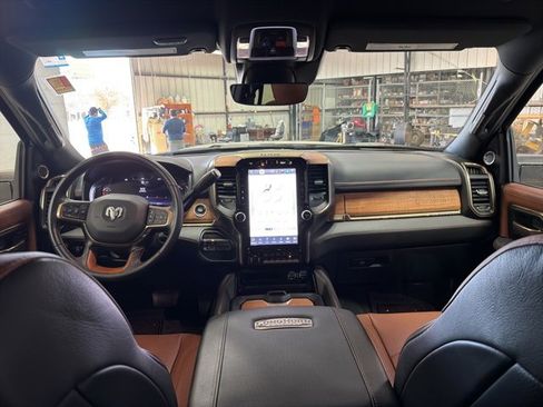 Used 2024 RAM 3500 Limited w/ Safety Group image 22