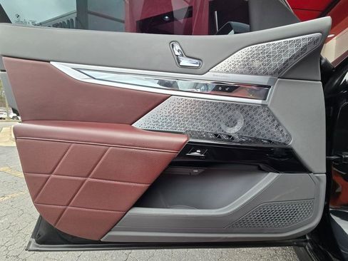 Used 2023 BMW 760i xDrive 760i xDrive w/ Luxury Rear Seating Package image 19