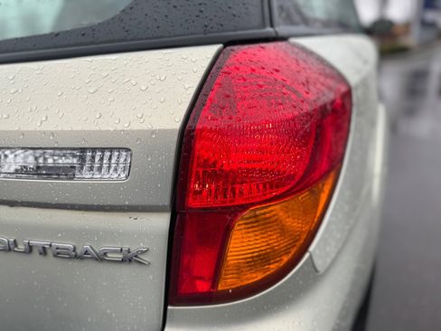 Used 2007 Subaru Outback 2.5i image 34