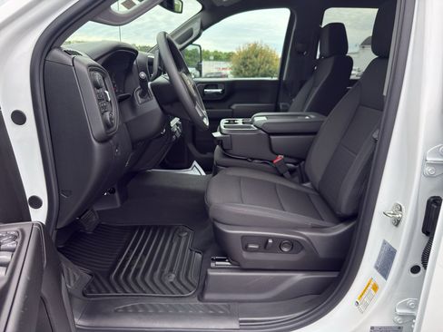 New 2026 Chevrolet Silverado 2500 Custom w/ Custom Value Package AWD/4WD image 8