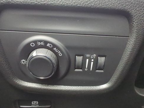 New 2026 Jeep Grand Cherokee Altitude AWD/4WD image 27
