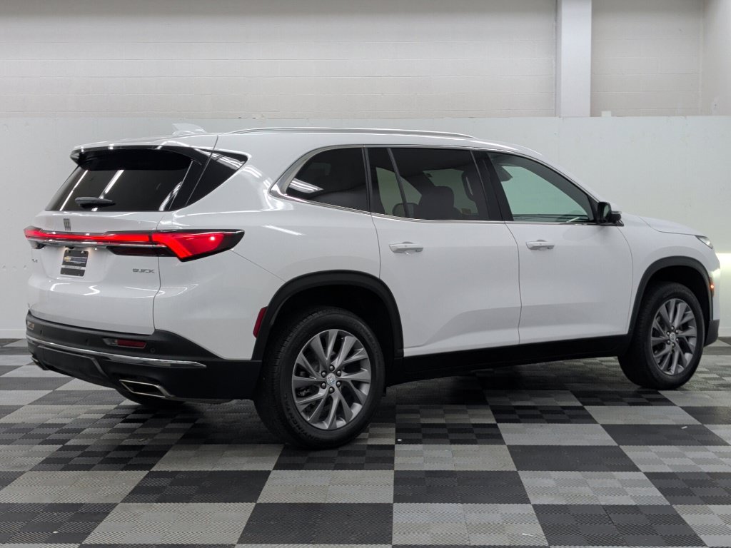 Used 2026 Buick Enclave Preferred FWD image 7