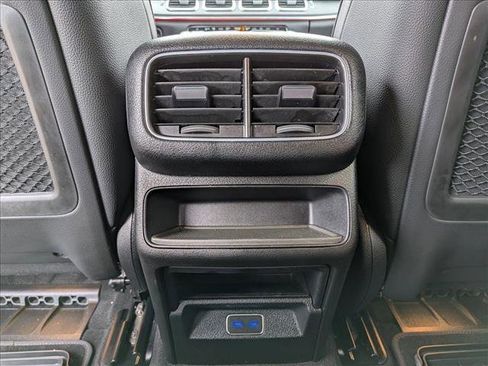 Used 2025 Mercedes-Benz GLE 450 4MATIC Coupe image 19