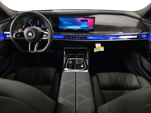 New 2026 BMW 740i xDrive AWD/4WD image 9