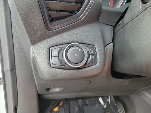 Certified 2018 Ford Escape SE image 10