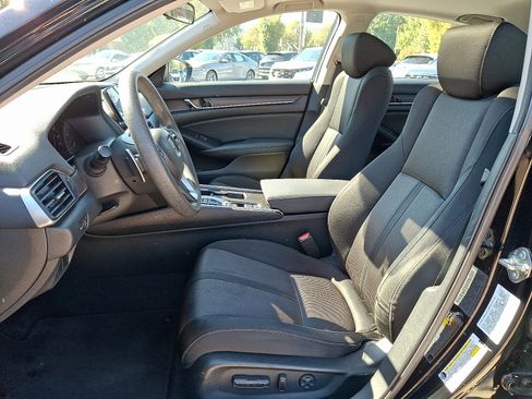 Used 2020 Honda Accord EX image 13