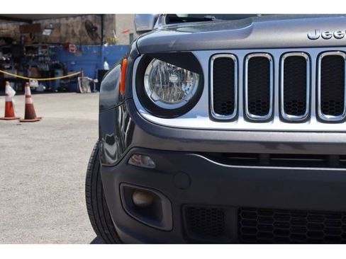 Used 2017 Jeep Renegade Limited image 14