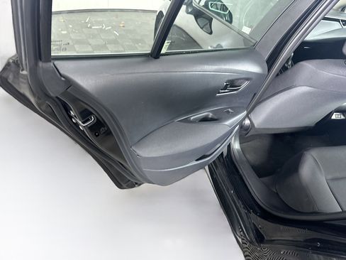 Used 2025 Toyota Corolla LE image 26