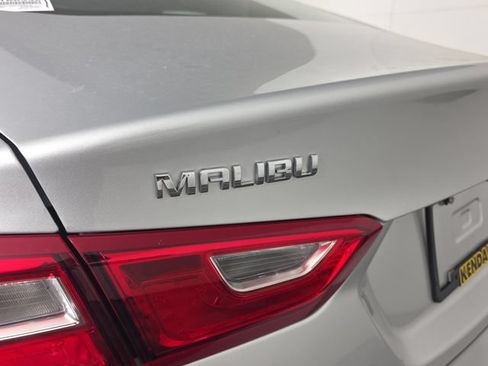 Certified 2021 Chevrolet Malibu LS FWD image 11