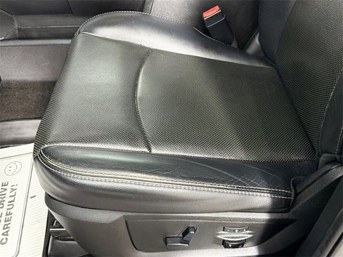 Used 2017 RAM 1500 Laramie w/ Convenience Group image 18