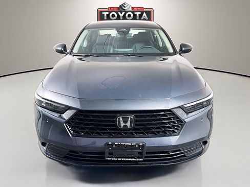 Used 2023 Honda Accord EX-L image 2