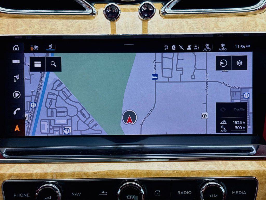 Certified 2022 Bentley Bentayga AWD/4WD image 14