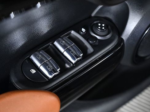 Used 2021 MINI Cooper S FWD image 27