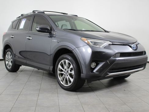 Used 2016 Toyota RAV4 Limited image 7