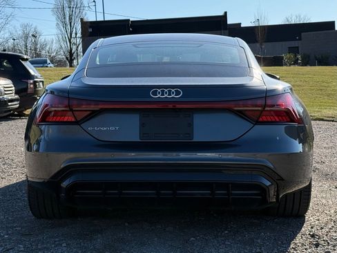 Used 2024 Audi e-tron GT Prestige w/ Prestige Package image 10