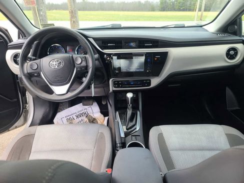 Used 2017 Toyota Corolla L image 22