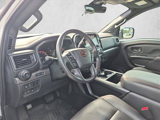 Used 2023 Nissan Titan PRO-4X w/ Pro-4x Convenience Package AWD/4WD image 8