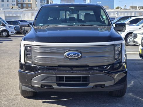 Used 2022 Ford F150 Lightning Lariat w/ Tow Technology Package image 2