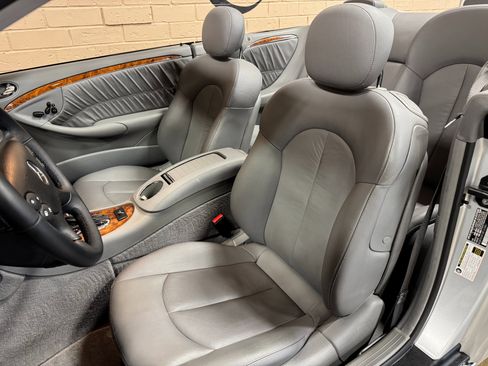 Used 2008 Mercedes-Benz CLK 350 Cabriolet image 25