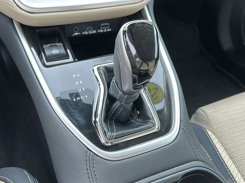 Used 2023 Subaru Outback Premium image 17