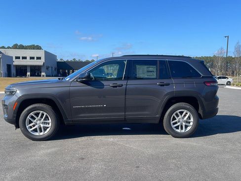 New 2025 Jeep Grand Cherokee Laredo X image 4
