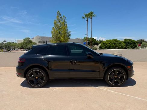 Used 2015 Porsche Macan S w/ Premium Package AWD/4WD image 22